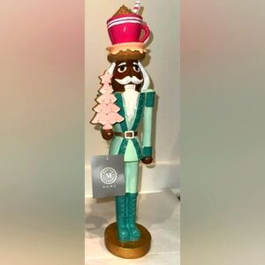 Martha Stewart Christmas African American Nutcracker 🎄 Figurine 17.5"